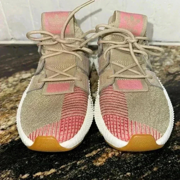 Adidas Sneakers Beige Pink Size US 4 Girls / 5.5 Women’s - Picture 13 of 14